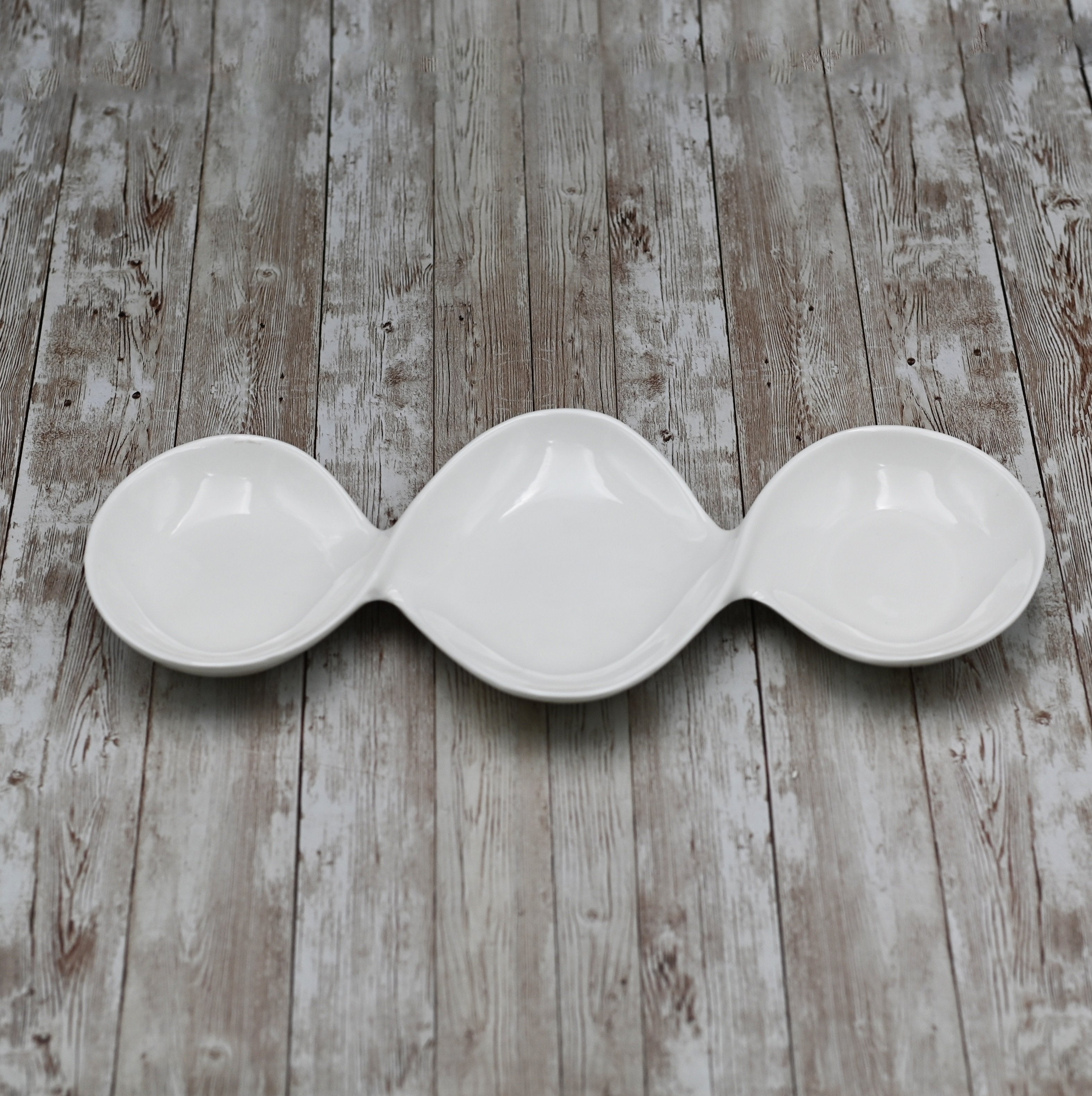 Wilmax Fine Porcelain Divided Dish 14.5