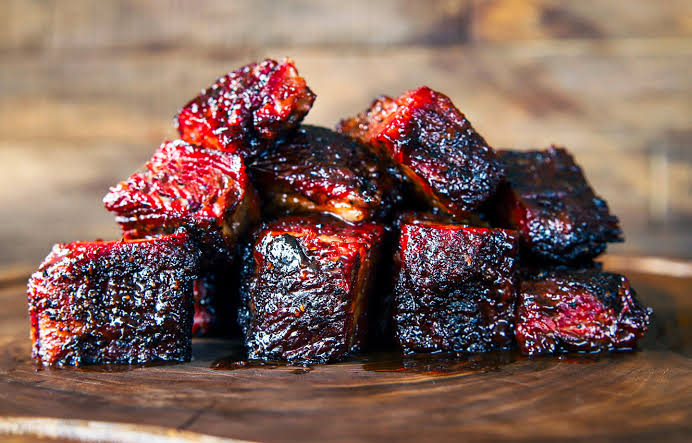 Fire, Smoke Char: Why Restaurants Are Obsessed with Burnt-Edge Flavor