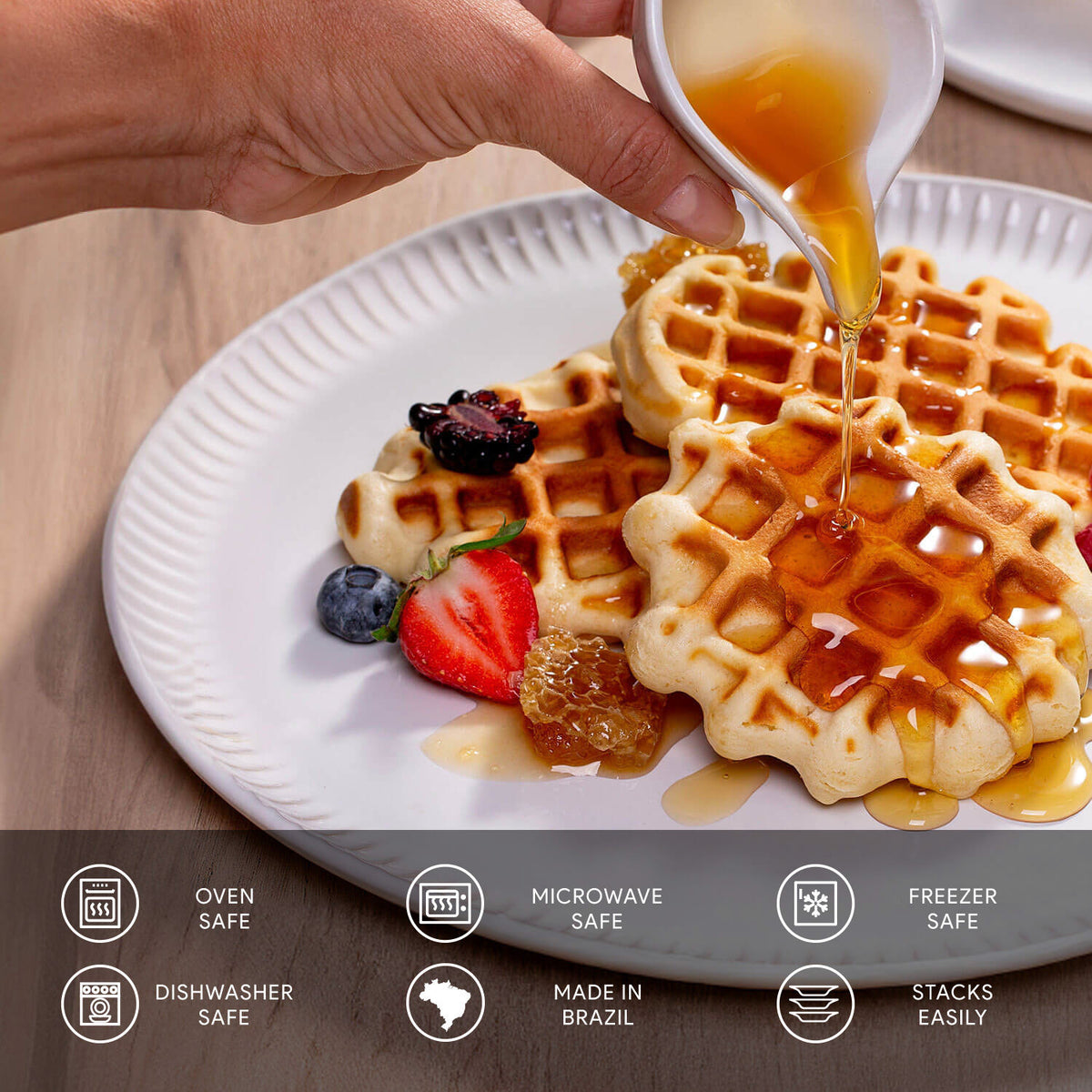 Porto Brasil NEW WHITE LINHAS DINNER PLATE STONEWARE dia. 10.83"  SKU: '1261119801