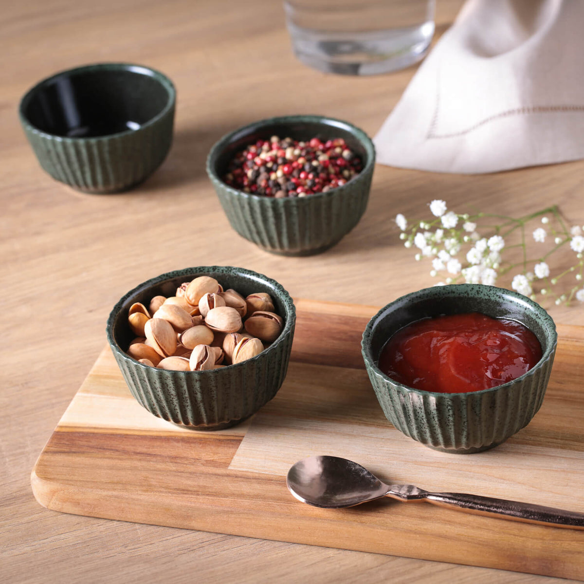 Porto Brasil GREENERY LINHAS RAMEKIN STONEWARE dia. 3.5x1.97" GREENEERY SKU: '14661106501