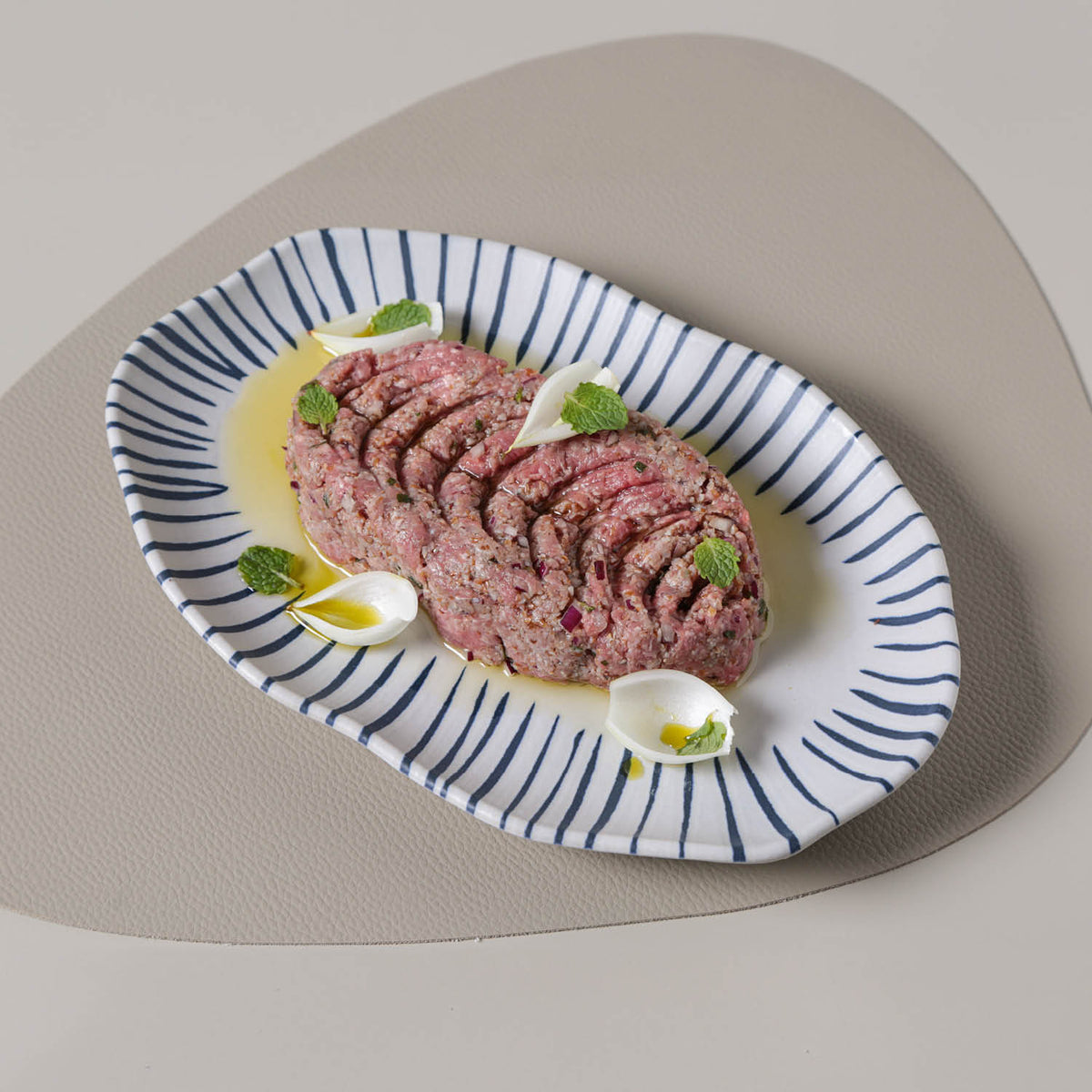 Porto Brasil ELEMENTO SHALLOW OVAL PR MEDIUM BIO STONEWARE dia. 11.81x7.87"  SKU: '1483193101