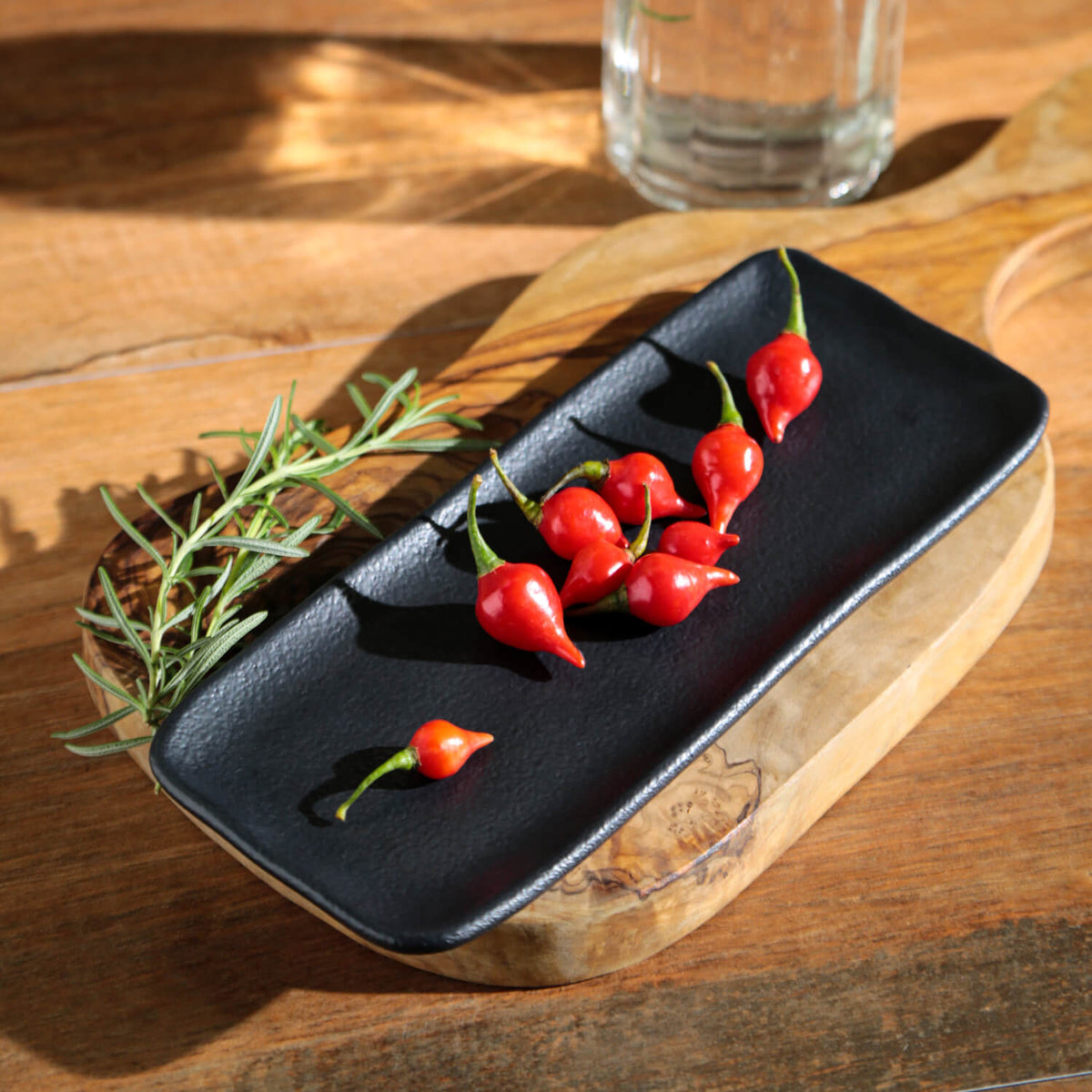 Porto Brasil MATTE BLACK RECTANGULAR PR ORGANIC STONEWARE dia. 8.66x3.74"  SKU: '1501473901