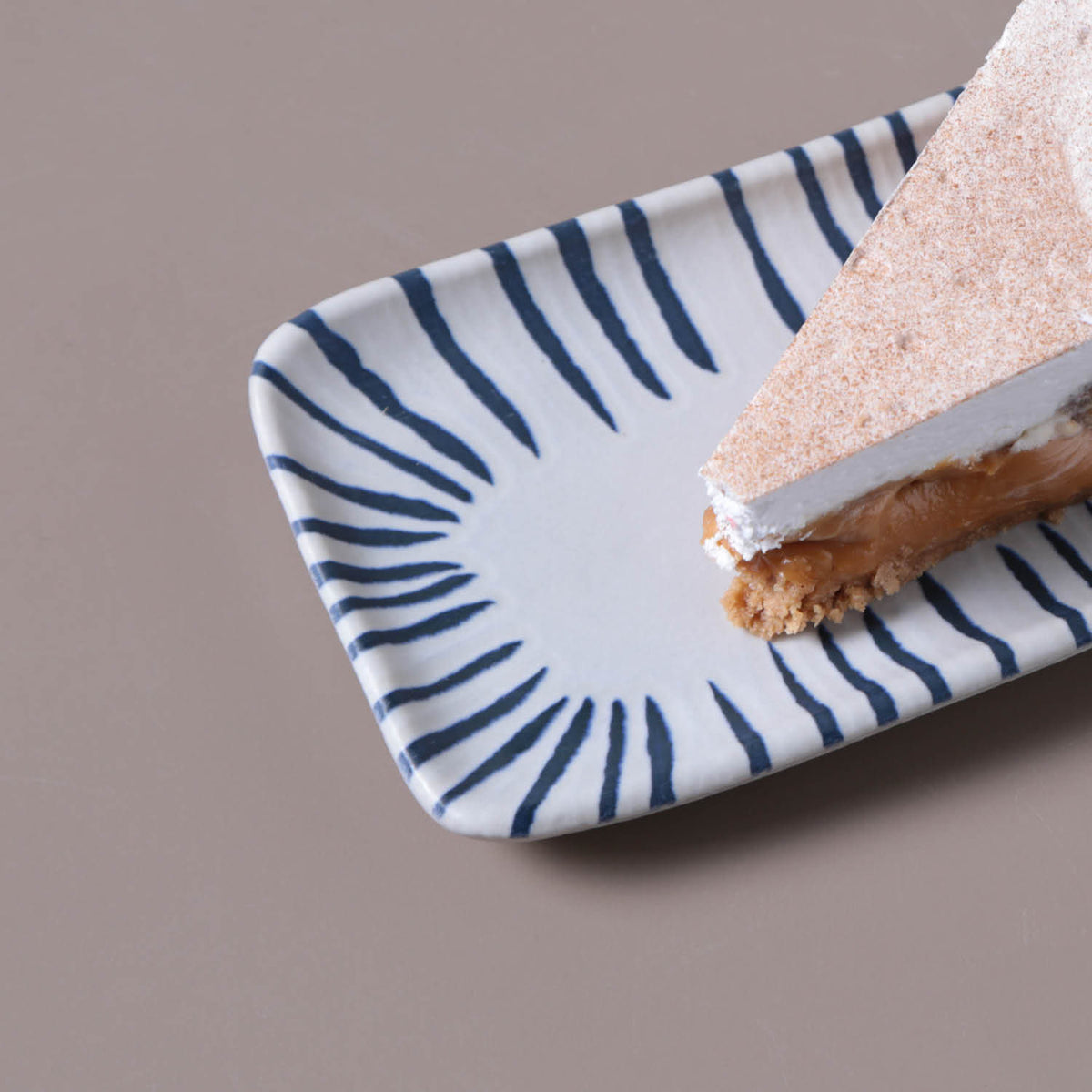 Porto Brasil ELEMENTO RECTANGULAR PR ORGANIC STONEWARE dia. 8.66x3.74"  SKU: '1501493101