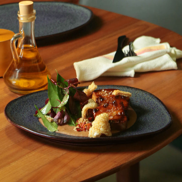 Porto Brasil TITANIUM OVAL DINNER PLATE ORGANIC STONEWARE dia. 12.2"  SKU: '15314109401