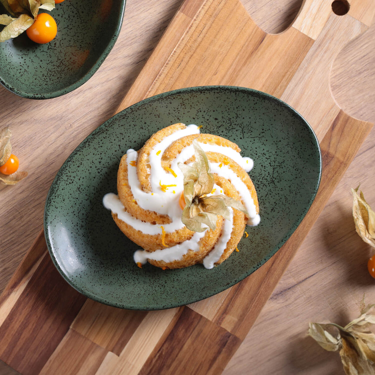 Porto Brasil GREENERY OVAL DESSERT PLATE ORGANIC STONEWARE dia. 8.86"  SKU: '15414106501