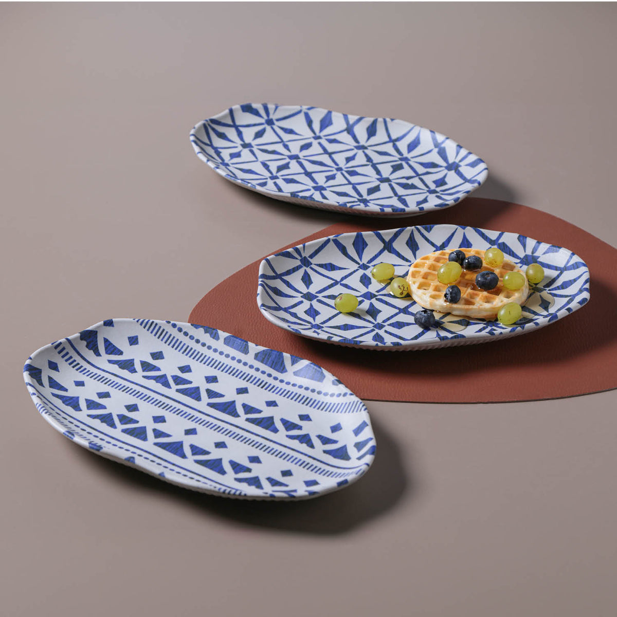 Porto Brasil MAYA SHALLOW OVAL PR MEDIUM BIO STONEWARE dia. 11.81x7.87" SET OF 2 DESIGNS  SKU: '34831117901