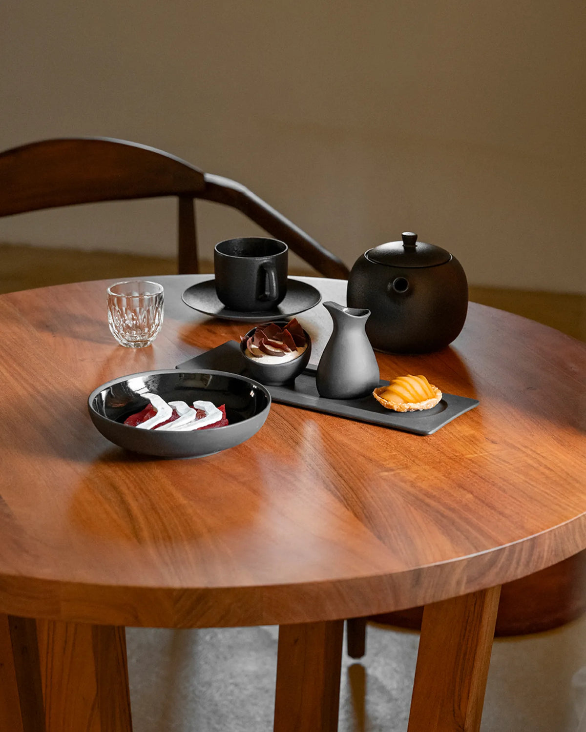 Revol SOLID TRAY FOR TAPAS BOWL 31CM Matt slate style SKU: '647363