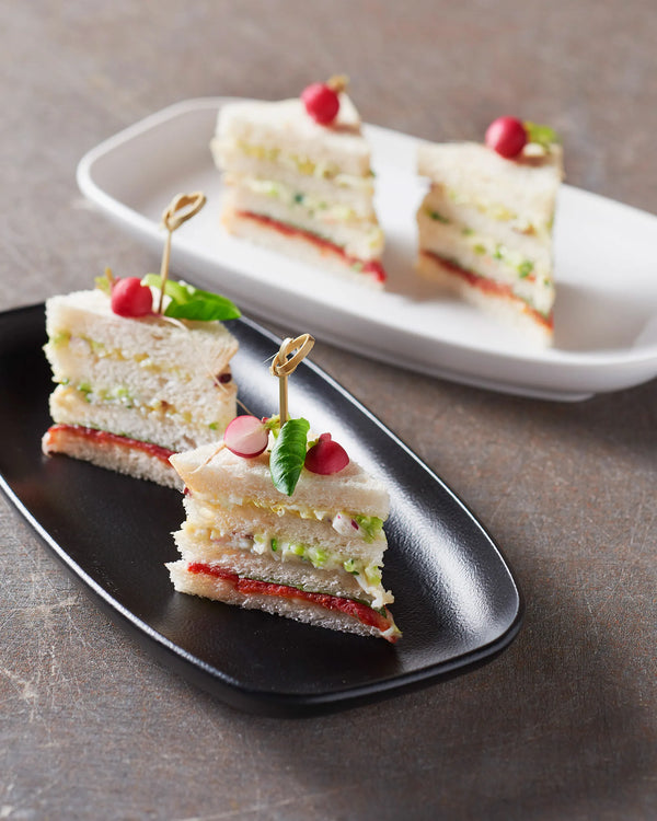 Revol CLUB RECTANGULAR PLATE 24X12,5CM Cast iron style SKU: '647934