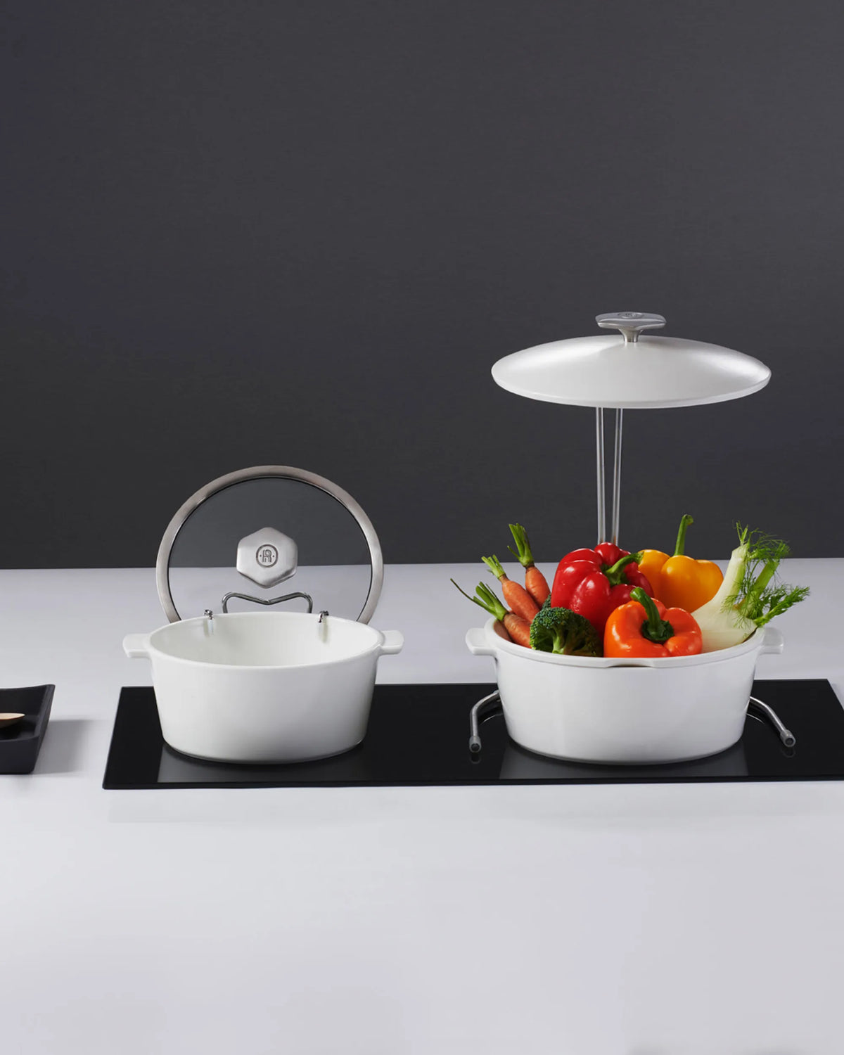 Revol REVOLUTION 2 ROUND COCOTTE 9''/22cm Glass Induction SKU: '649820