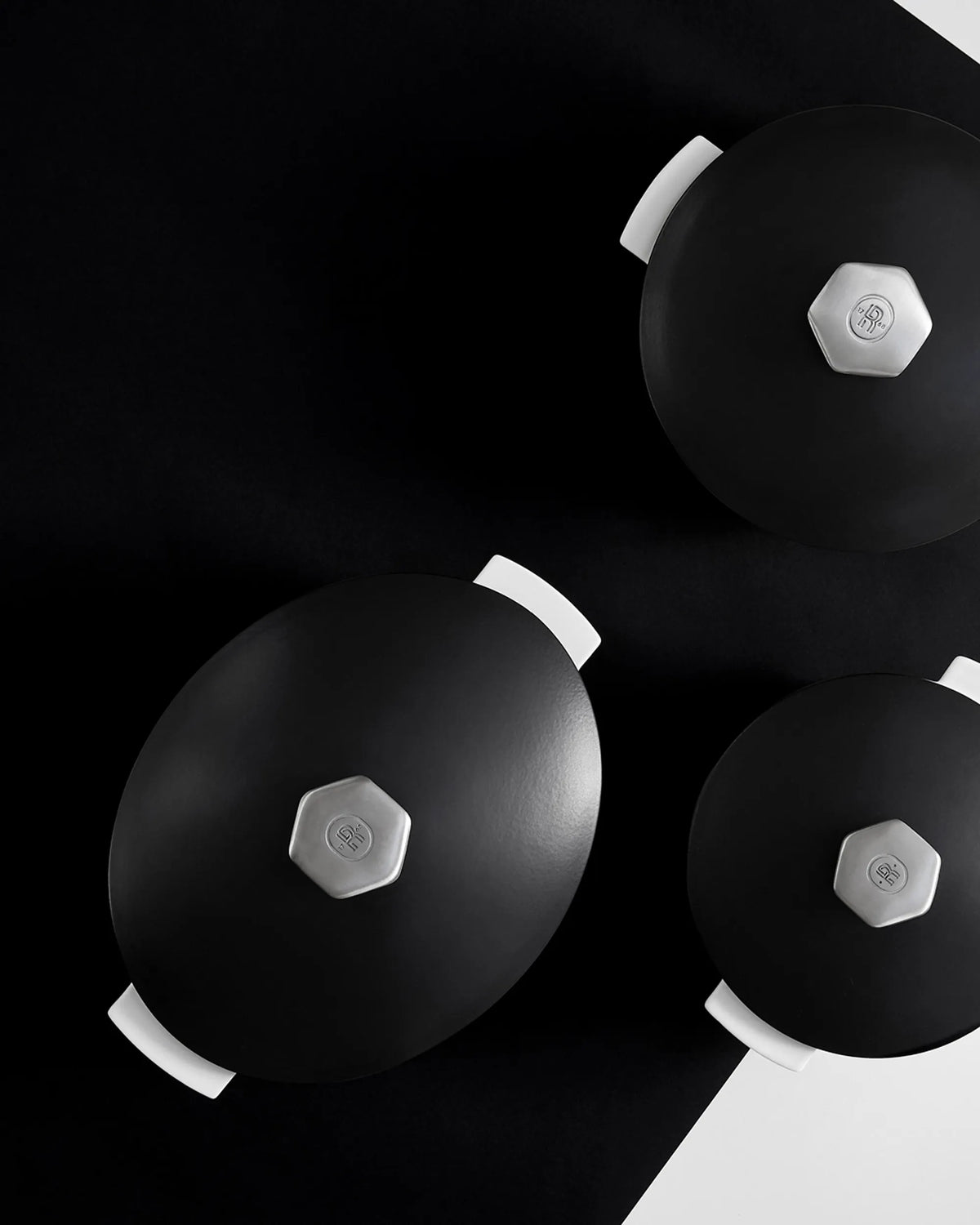 Revol REVOLUTION 2 OVAL COCOTTE 12.75''/32.5cm Satin black Induction SKU: '649871