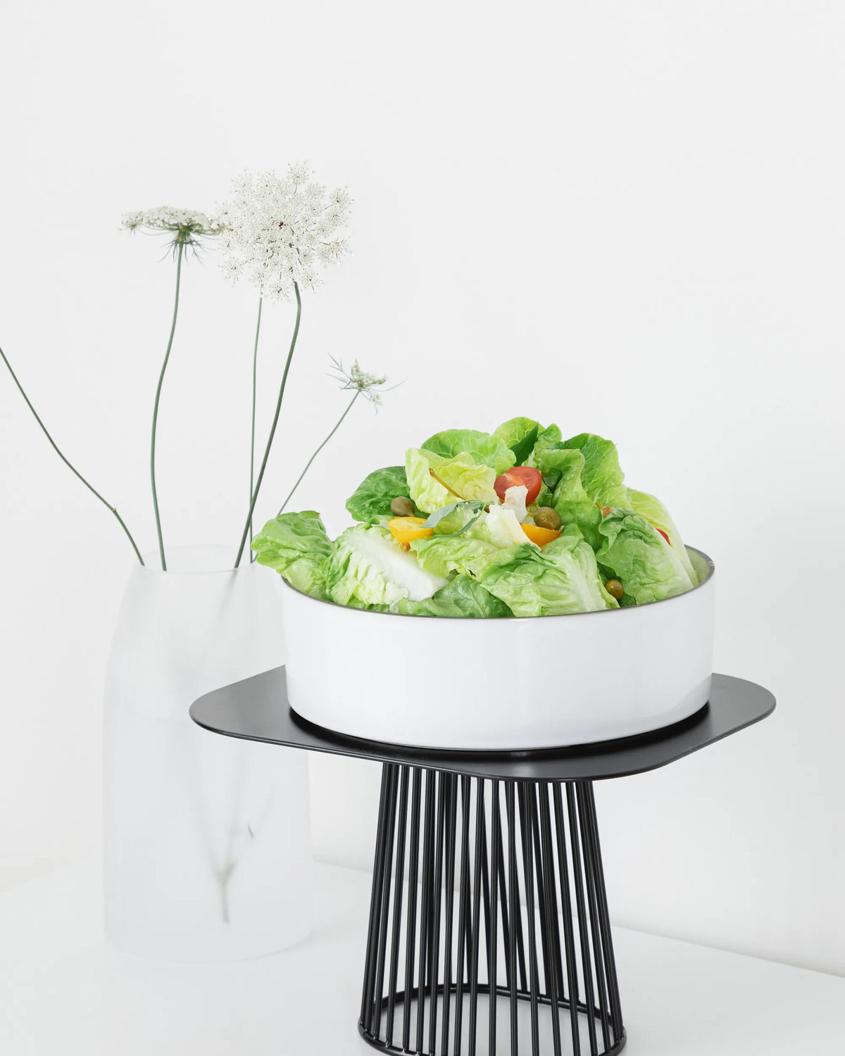 Revol INSPIRED, BY REVOL SHALLOW BREAD BASKET 20,5CM Black metal SKU: '651797
