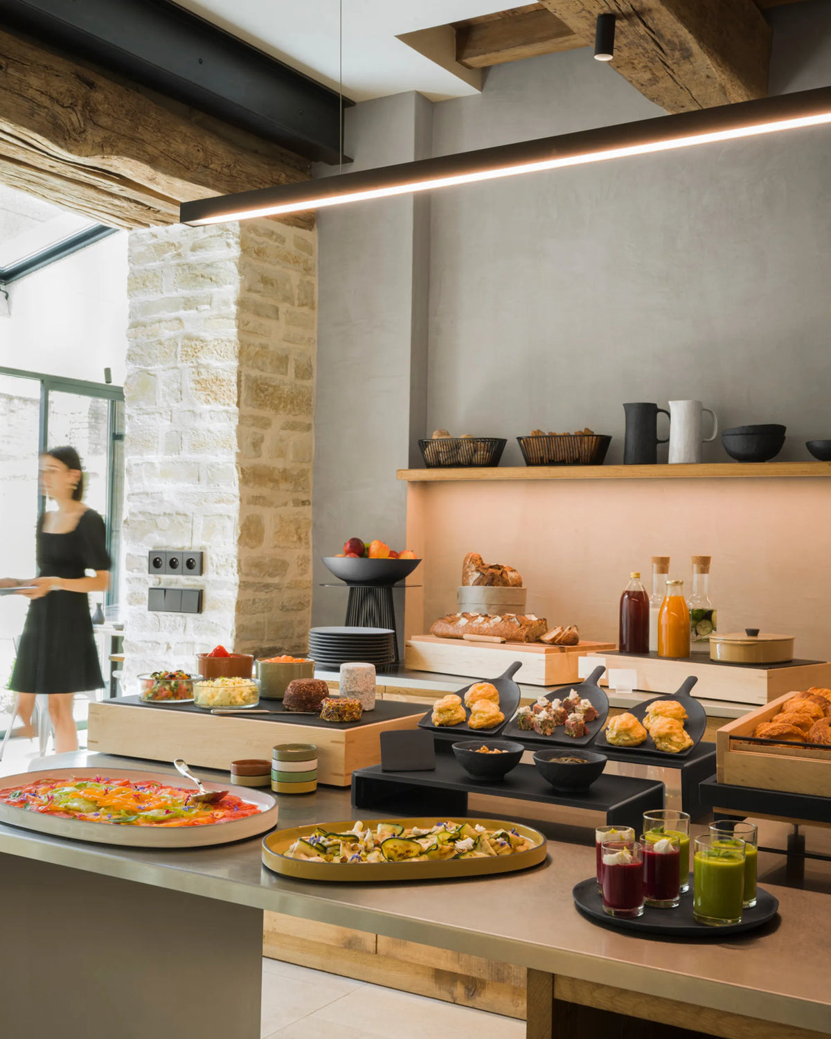 Revol CARACTERE OVAL DISH White Cumulus SKU: '652864