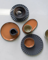 Revol PEKOE PLATE 17CM Black Smooth SKU: '653638