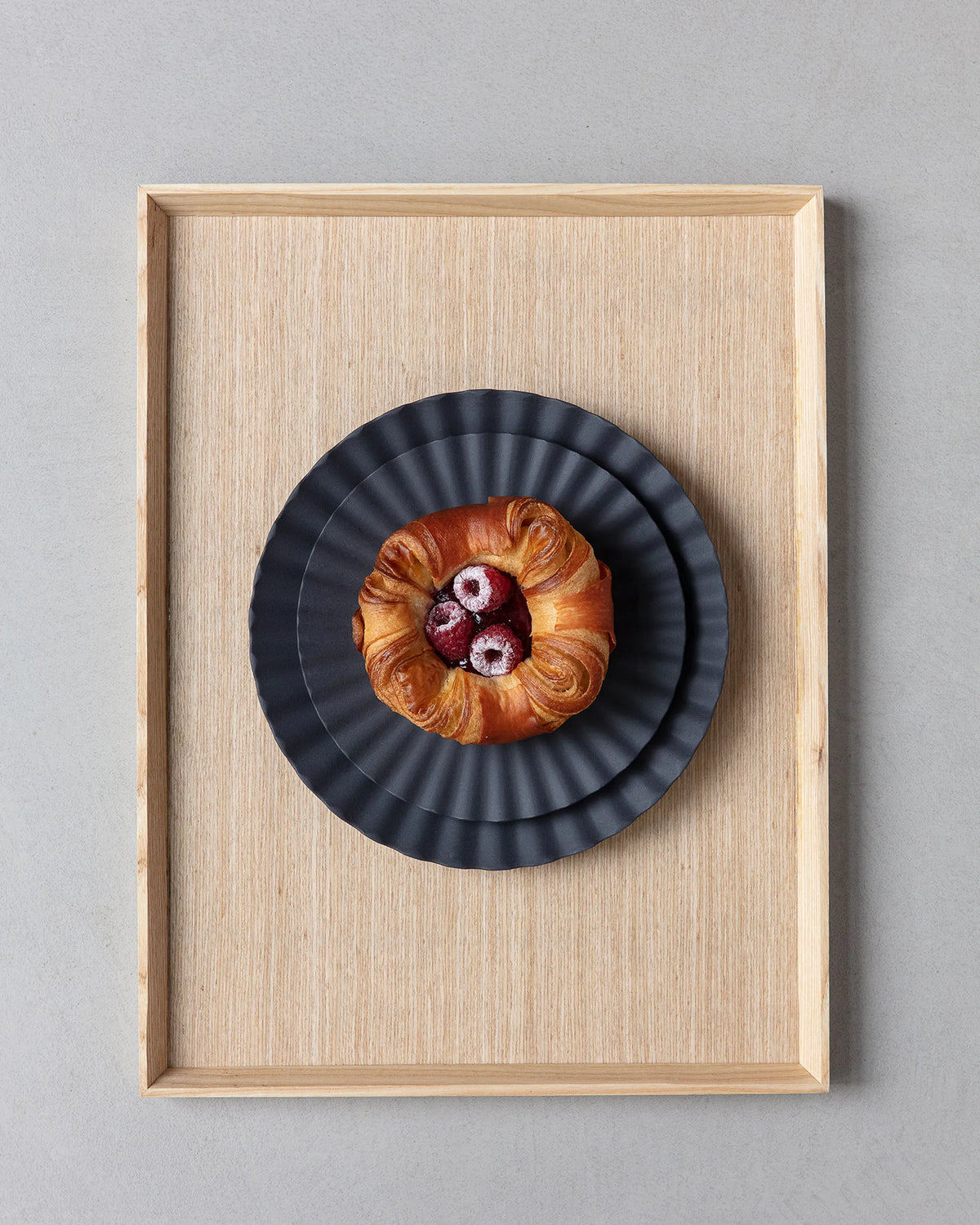 Revol PEKOE PLATE 21CM Black Smooth SKU: '655383