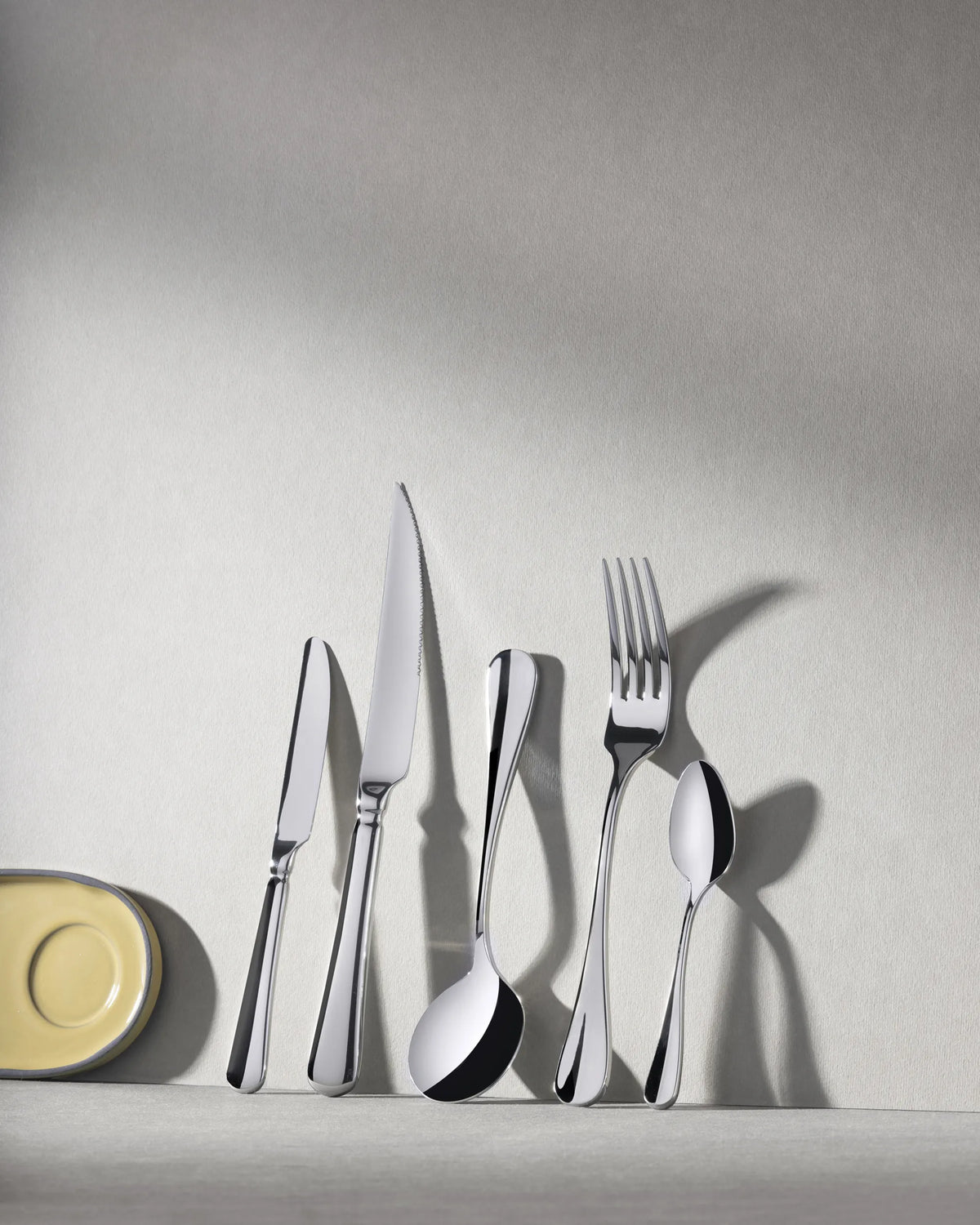 Revol BEAUNE TABLE KNIFE MIRROR FINISH Mirrored 18/10 stainless steel SKU: '656634