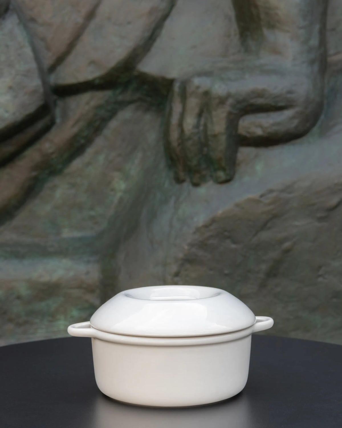 Revol BOMBANCE ROUND COCOTTE 19CM OVEN WITH PORCELAIN LID Alabaster white SKU: '660130