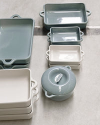 Revol BOMBANCE ROUND COCOTTE 19CM OVEN WITH PORCELAIN LID Cloud Grey SKU: '660132