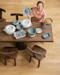 Revol BOMBANCE ROUND COCOTTE 26CM INDUCTION WITH PORCELAIN LID Cloud Grey Induction SKU: '660140