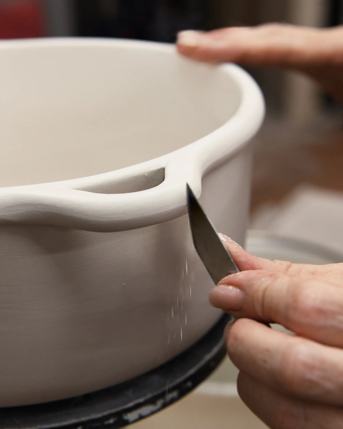 Revol BOMBANCE ROUND COCOTTE 29CM INDUCTION WITH PORCELAIN LID Cloud Grey Induction SKU: '660142