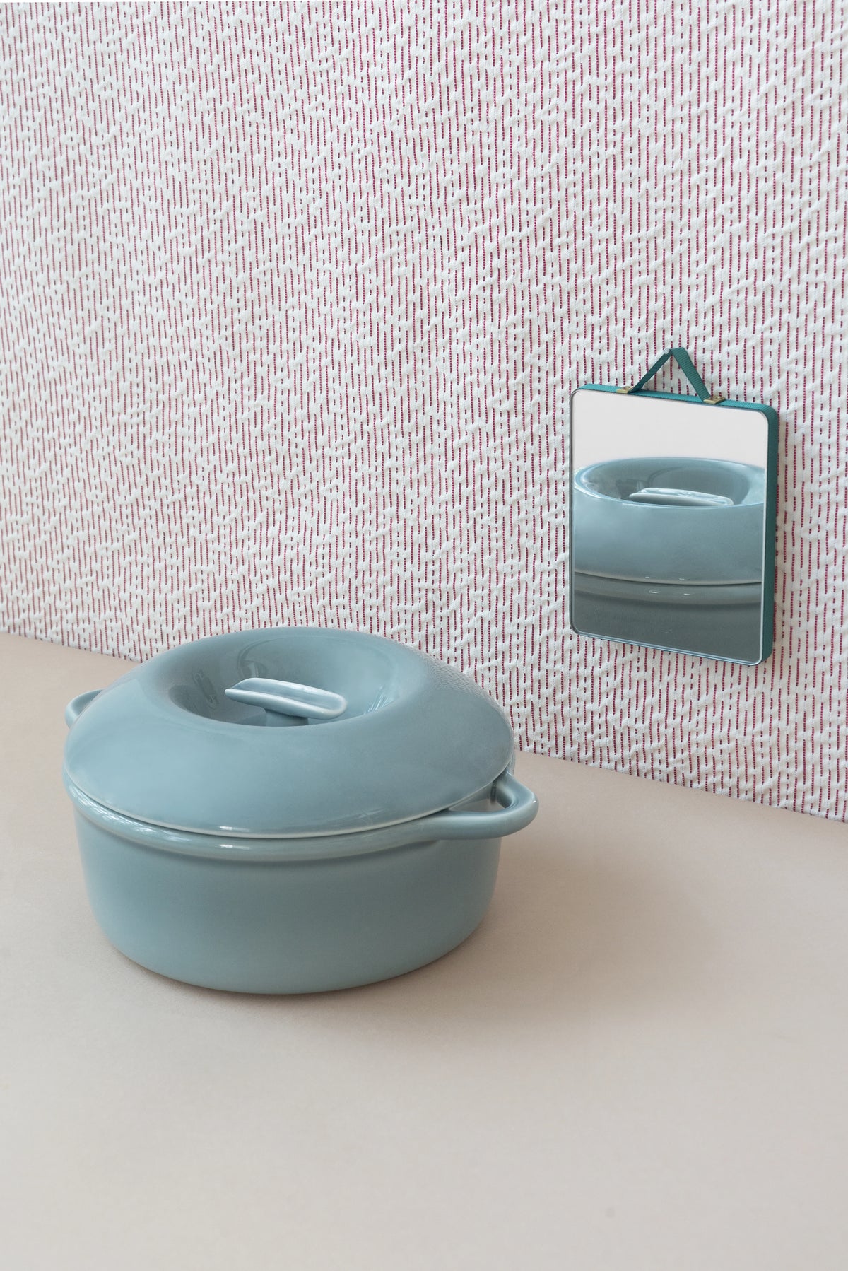 Revol BOMBANCE ROUND COCOTTE 31CM INDUCTION WITH PORCELAIN LID Cloud Grey Induction SKU: '660144