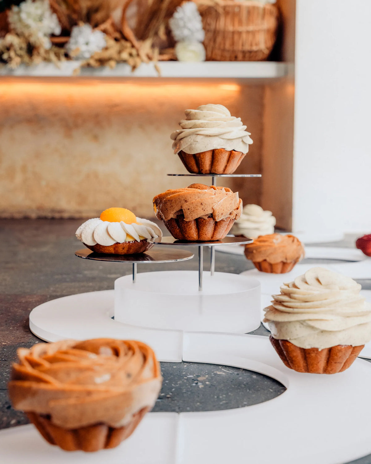 Revol MEALPLAK TABLE RUNNER 1/2 CIRCLE Nacryl White SKU: '660473