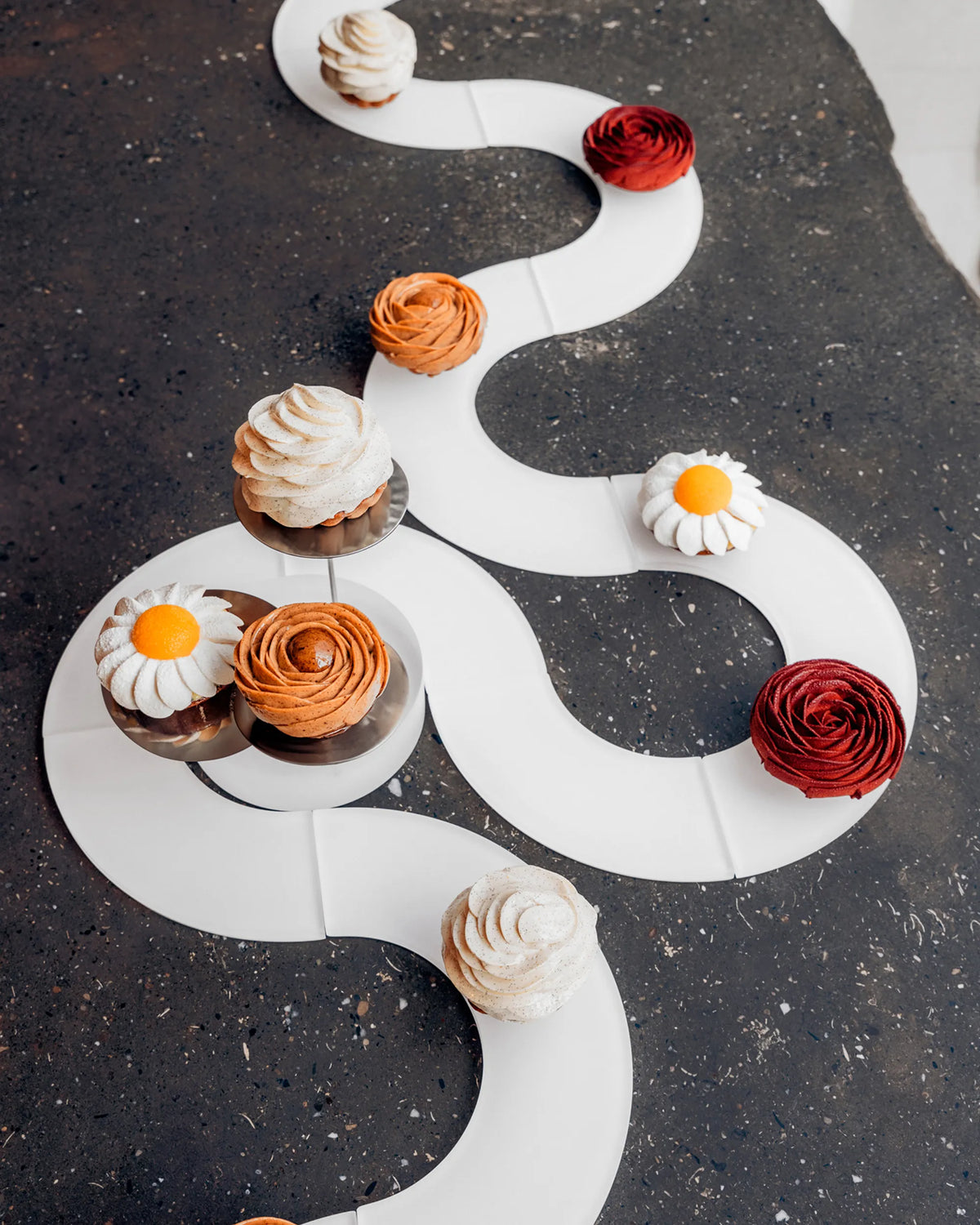 Revol MEALPLAK TABLE RUNNER 1/2 CIRCLE Nacryl White SKU: '660473