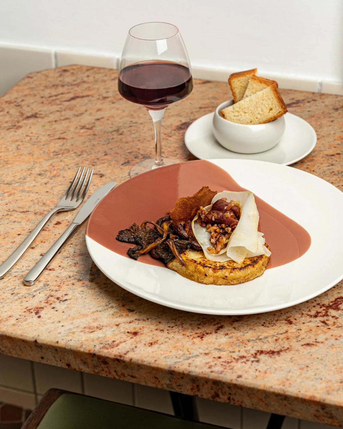 Revol CONFLUENCE DINNER PLATE 26CM Cognac Alabaster white SKU: '660916