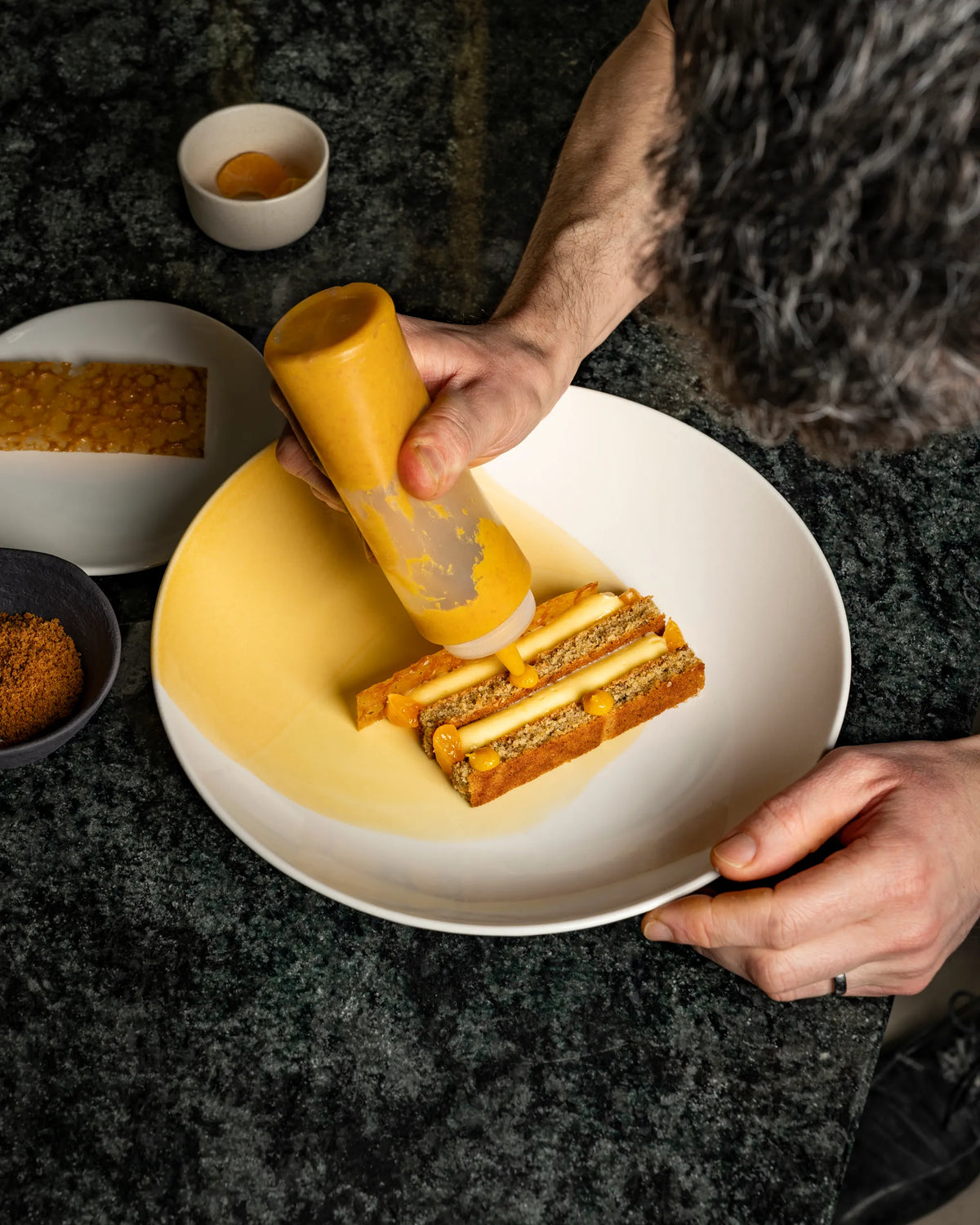 Revol CONFLUENCE BREAD PLATE 16CM Saffron Alabaster white SKU: '660930