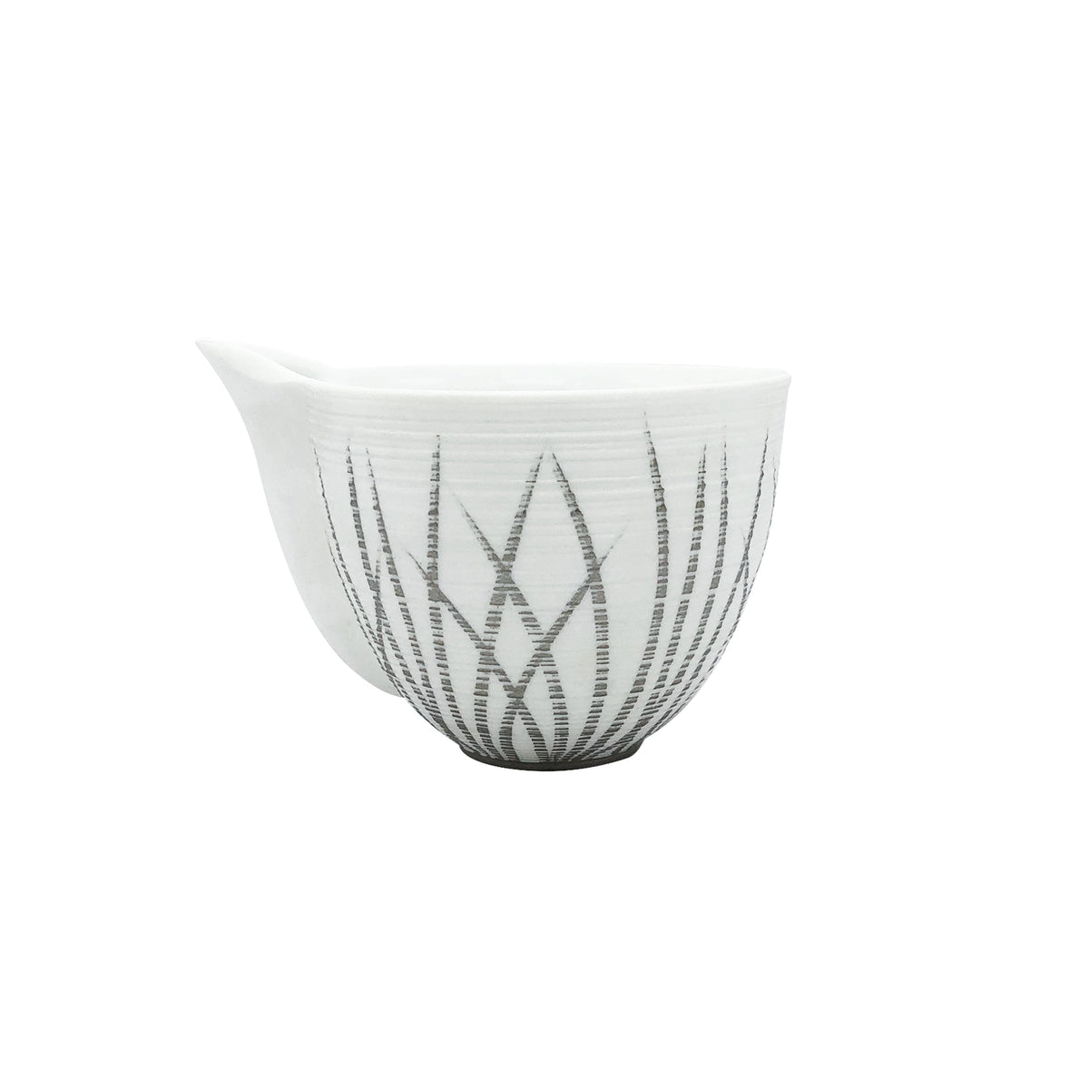 Jl Coquet HEMISPHERE Platinum Tundra - GM Creamer - 8.5 fl oz SKU: HEM4026BSP033