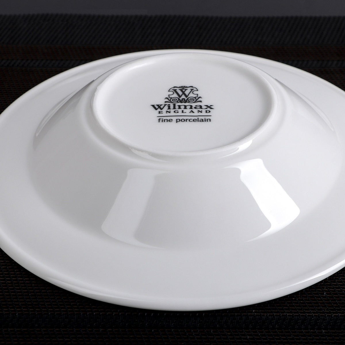 Wilmax Fine Porcelain Professional Deep Plate 8" |  20.5 Cm 8 Fl Oz | 250 Ml SKU: WL-991252/A